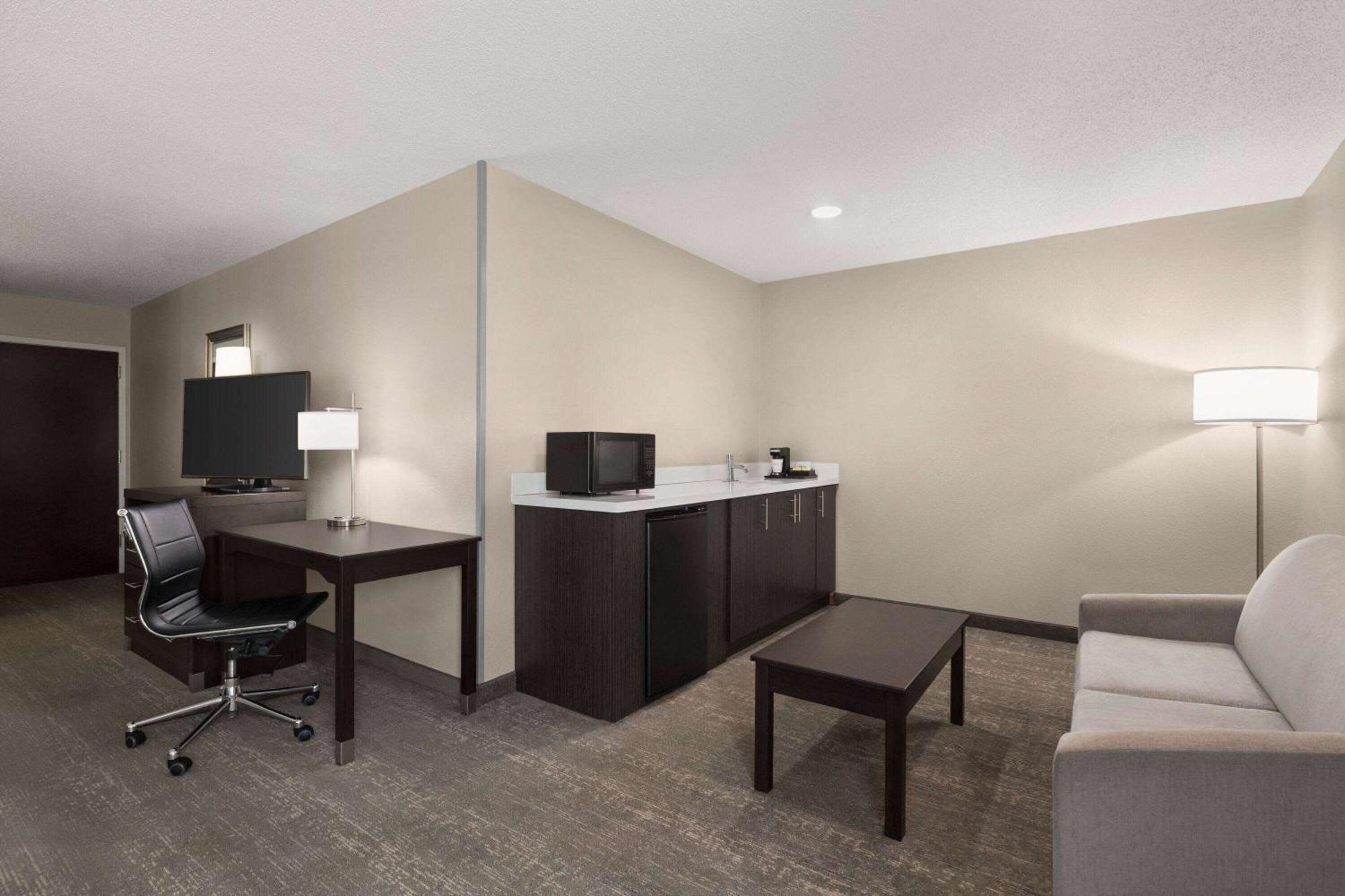Wingate By Wyndham Savannah I-95 North Port Wentworth Exteriör bild