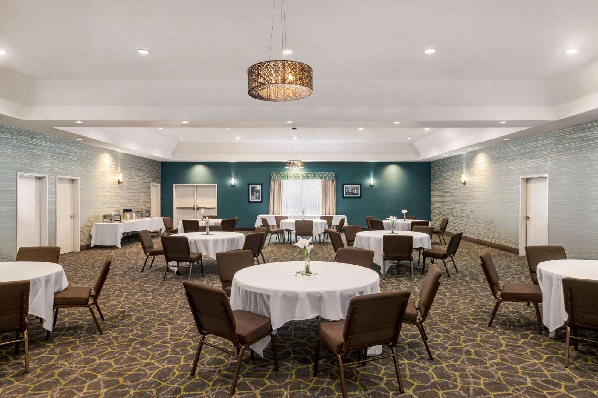 Wingate By Wyndham Savannah I-95 North Port Wentworth Exteriör bild